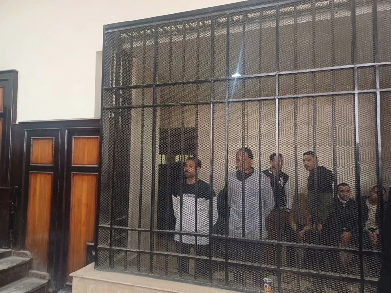 مصر: الإعدام لـ«سيد العفريت» وشريكه بعد مقتل لواء شرطة وزوجته مصر: الإعدام لـ«سيد العفريت» وشريكه بعد مقتل لواء شرطة وزوجته