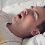 5 طرق بسيطة لوقف الشخير وزيادة طاقتك اليومية