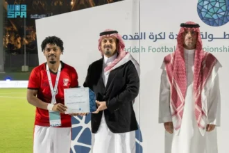 نائب أمير منطقة مكة يتوّج «التعاون» بذهب بطولة جدة