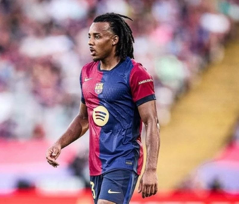 برشلونة يتعرّض لضربة مزدوجة برشلونة يتعرّض لضربة مزدوجة