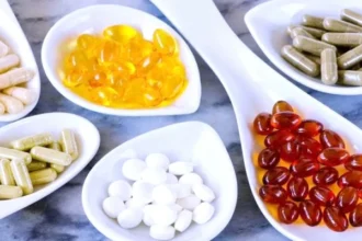 هل يمكن أن تكون مكملاتك اليومية سبب اضطراب معدتك؟