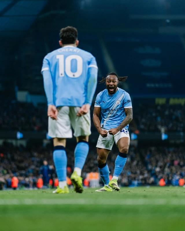 نوتنغهام يعرقل مانشستر سيتي بالتعادل 2- 2