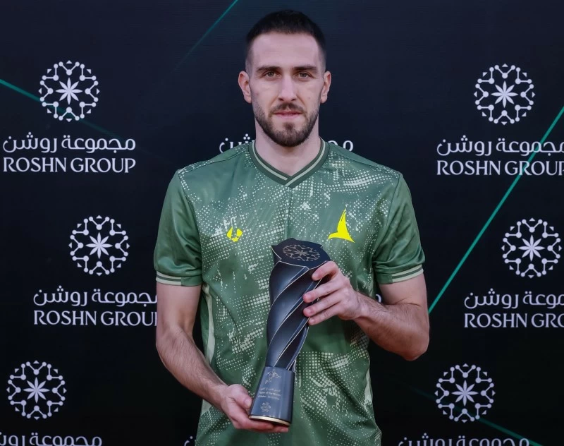 «فورتونيس» صناع أهداف وسط أمواج الخليج