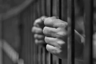 صدمة أمريكا.. السجن المؤبد لطبيب اغتصب 103 أطفال