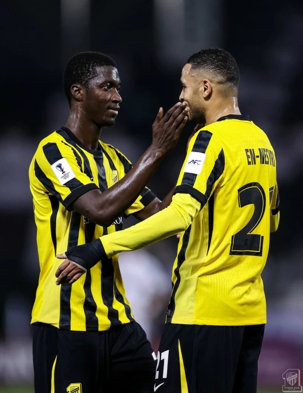 «مارس».. «وجه سعد» للنمور