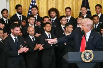 شهادة من البيت الأبيض.. ترمب يمدح الأهلي المصري أمام ميسي