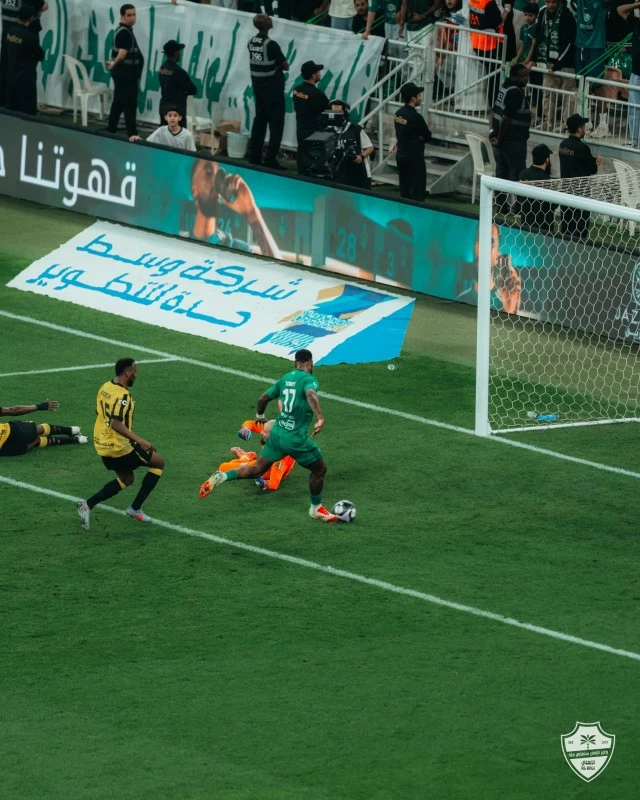 خبراء التحكيم: دابانوفيتش نجح في إدارة الديربي.. وتوني يستحق العقوبة