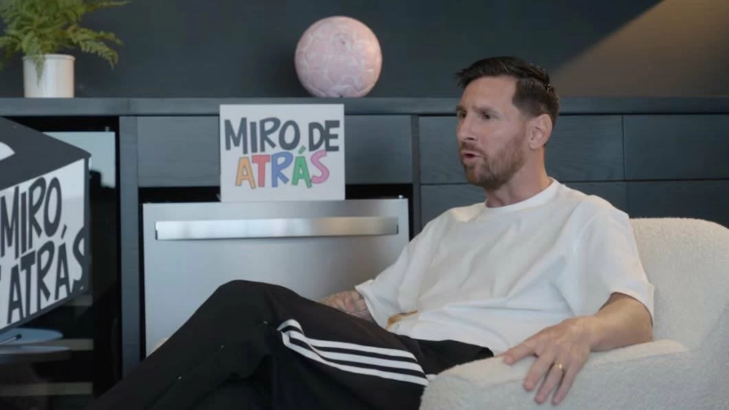 هل يقول «ميسي» كلمته في انتخابات برشلونة