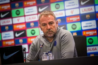 هانزي فليك: رباعية أتلتيكو تجعل برشلونة تحت الضغط أمام نيوكاسل