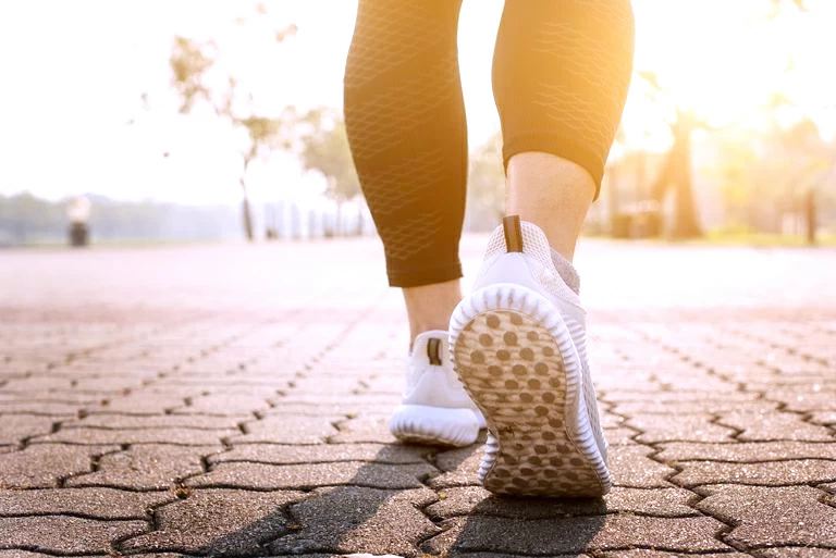 فوائد المشي اليومي: