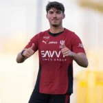 «يوسف أكتشيتشيك» يترك الهلال ويغادر إلى باريس