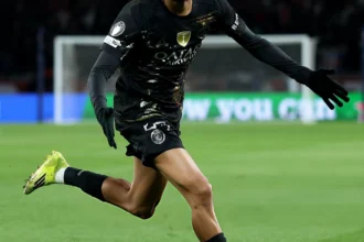 بخماسية في «تشيلسي».. سان جيرمان يضع قدماً في دور الثمانية الأوروبي