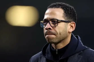 بعد السقوط أمام باريس.. مدرب تشيلسي يتعهد بكشف الجاسوس