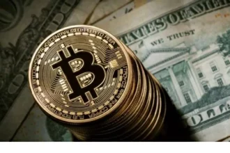 مسلحون ينتحلون صفة الشرطة ويسرقون 900 ألف يورو بالبيتكوين