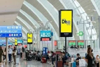 حركة الطيران في الخليج تتعافى وسط الحرب