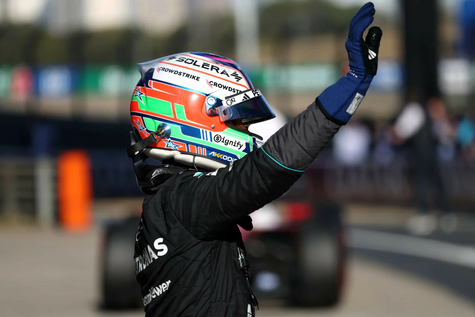 «فورمولا 1».. أنتونيلي يصدم الجميع في الصين «فورمولا 1».. أنتونيلي يصدم الجميع في الصين