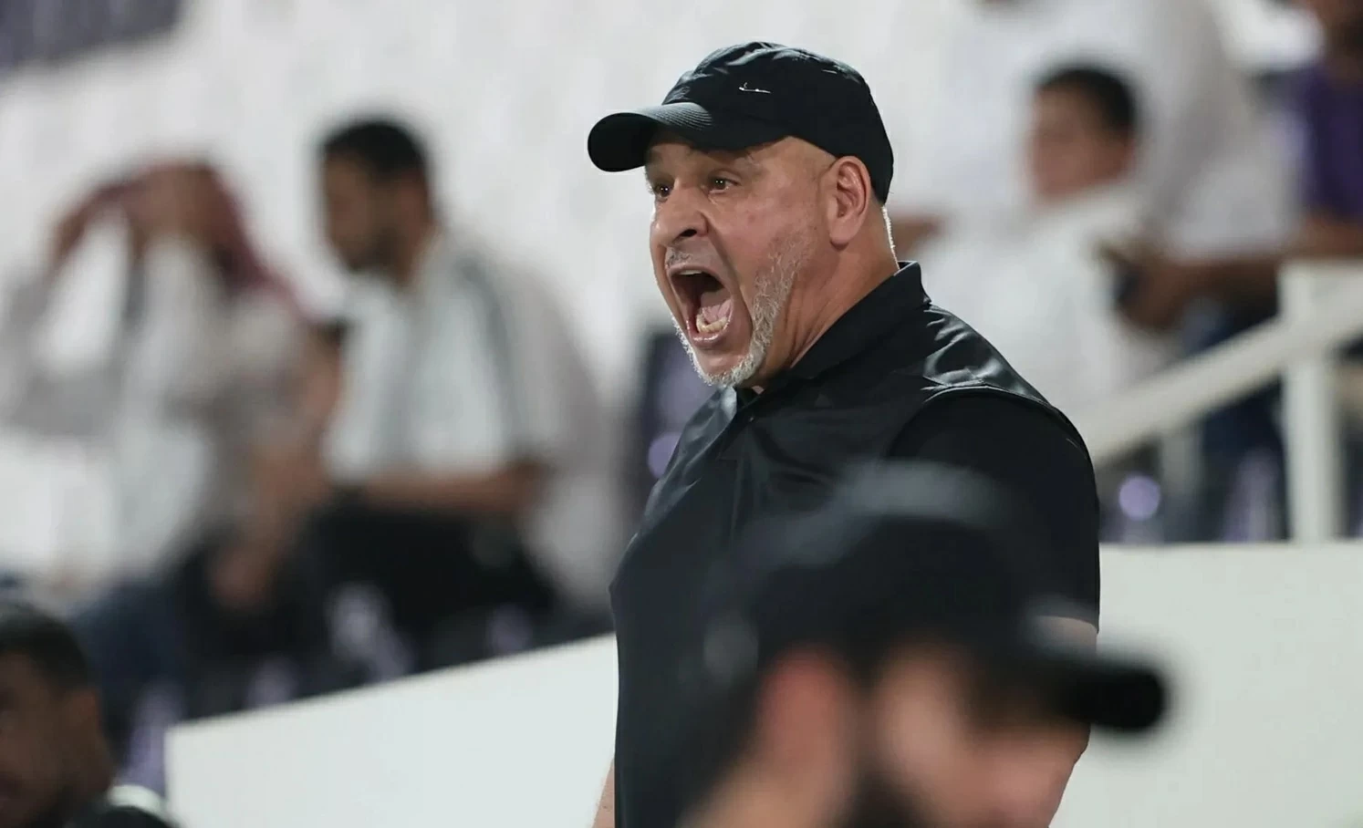 بن زكري.. 10 من 15