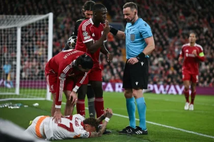 بتر إبهام نجم غلطة سراي يُشعل أزمة قانونية مع ليفربول