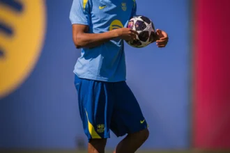 الدوري الإسباني.. برشلونة في اختبار رايو فايكانو