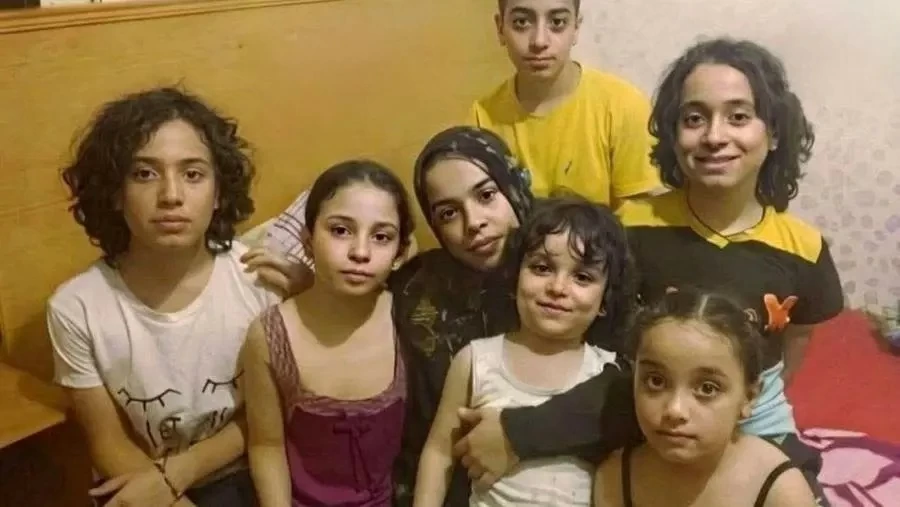 6 جثث في شقة واحدة.. تفاصيل صادمة لمأساة كرموز.. والابن الناجي يُفجّر المفاجآت