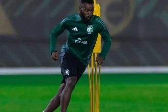 كما أشارت «عكاظ».. استبعاد تمبكتي من معسكر الأخضر