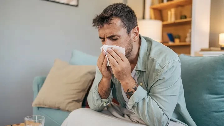 انتشر في أكثر من 23 دولة.. متحور جديد من كورونا يتحدى المناعة ويثير قلق العالم