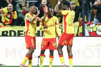 رغم رفض الوصيف.. تأجيل مباراة لانس وسان جيرمان