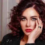 سلاف فواخرجي تفتح النار على منتقدي شائعة تجسيد شخصية أسماء الأسد