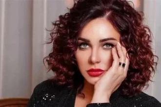 سلاف فواخرجي تفتح النار على منتقدي شائعة تجسيد شخصية أسماء الأسد