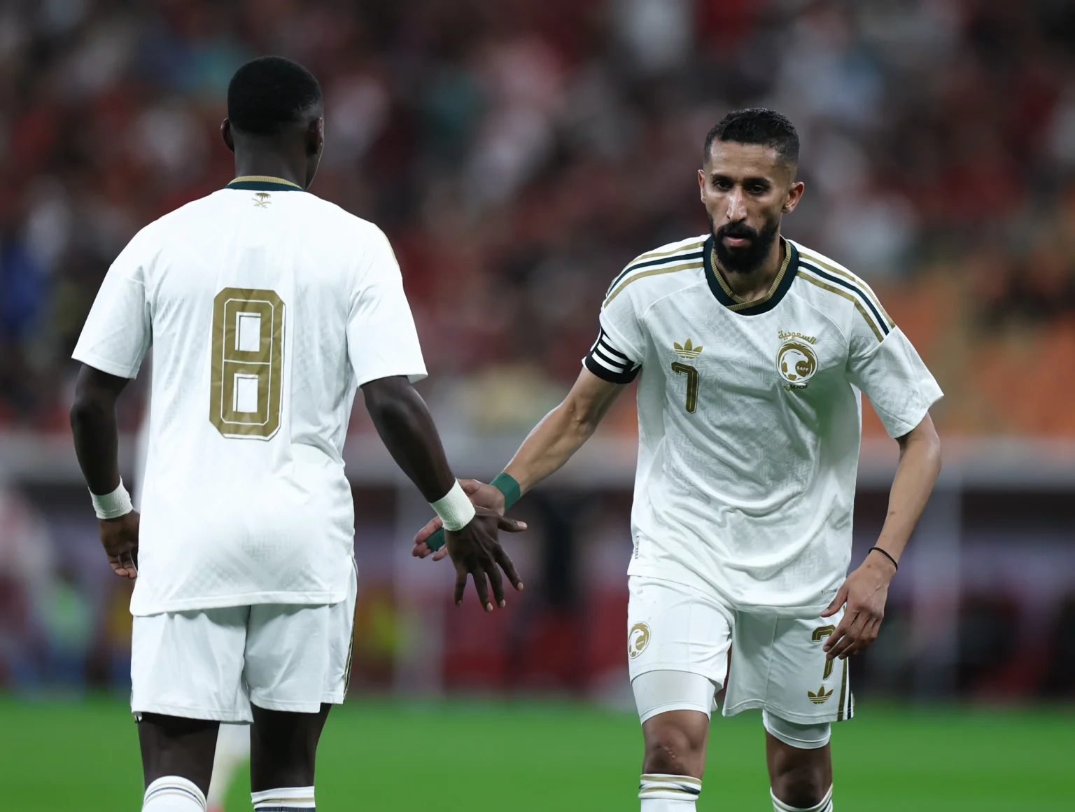 المدرب الوطني فيصل الجاري: عودة الفرج شكلت عبئاً على الأخضر المدرب الوطني فيصل الجاري: عودة الفرج شكلت عبئاً على الأخضر