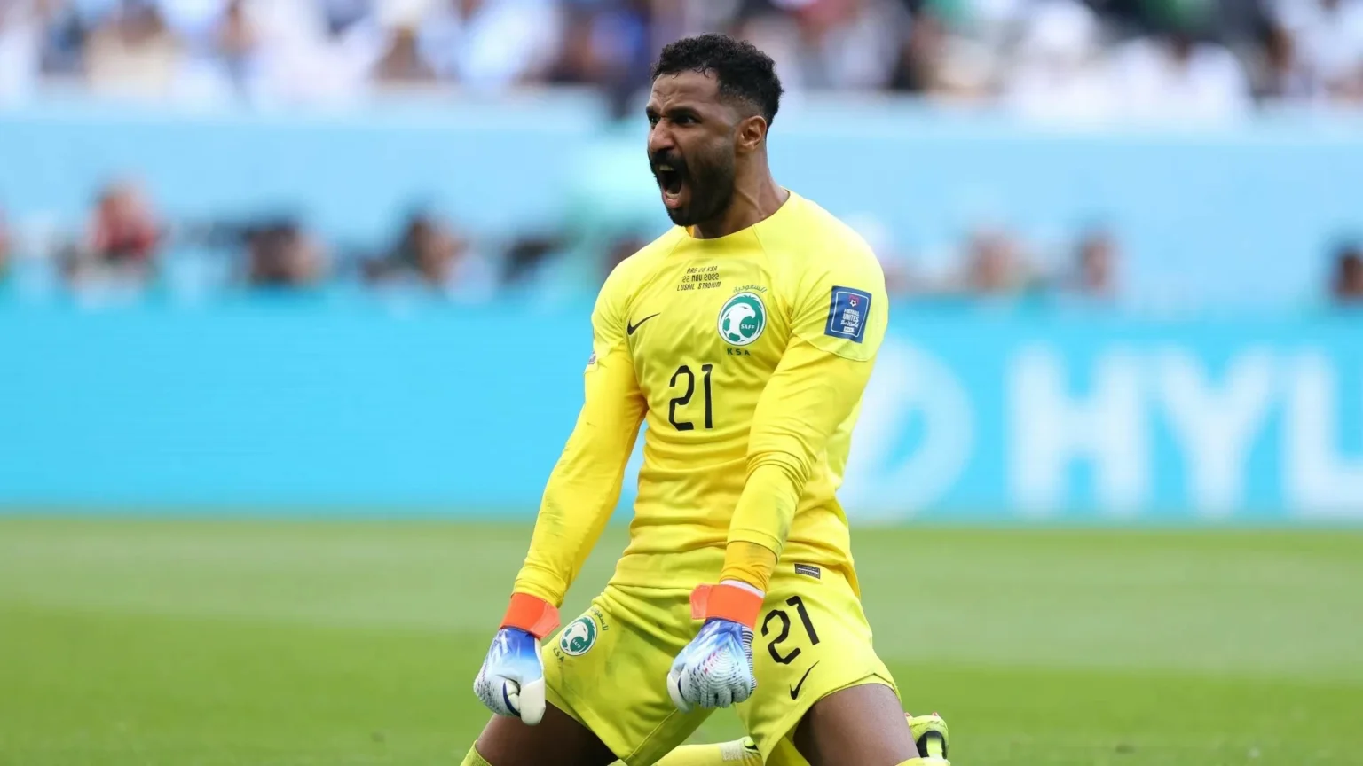 رينارد يستدعي العويس للمنتخب.. هل يكون حارس المونديال الأساسي؟