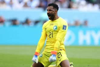 رينارد يستدعي العويس للمنتخب.. هل يكون حارس المونديال الأساسي؟