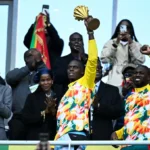 السنغال تتحدى «كاف» في باريس