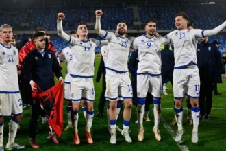 مكافأة تاريخية للاعبي كوسوفو قبل الملحق المؤهل للمونديال