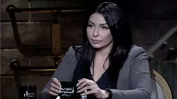 إعلامية مصرية شهيرة تكشف محاولات انتحارها بعد خروجها من السجن