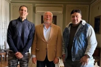 تزامناً مع ذكرى رحيله.. الملك أحمد فؤاد الثاني يزور منزل العندليب الأسمر