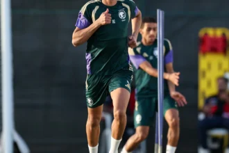 «الأخضر» يستبعد الزبيدي قبل مواجهة السودان