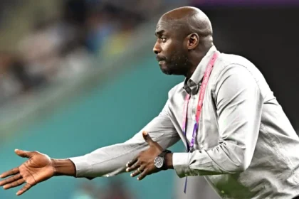 قبل المونديال.. منتخب غانا يلغي عقد المدرب أوتو أدو