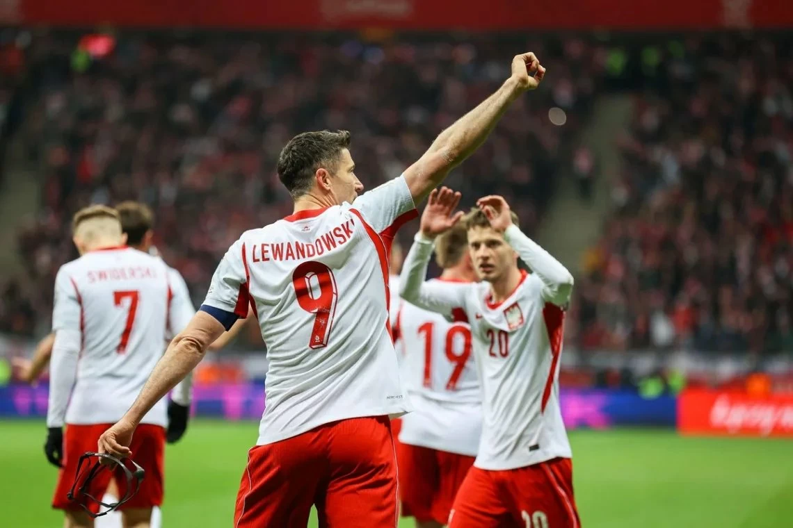 الملحق الأوروبي.. أحلام السويد تصطدم بطموحات بولندا الملحق الأوروبي.. أحلام السويد تصطدم بطموحات بولندا