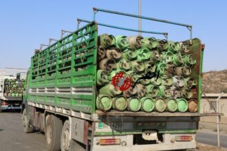 وزير الطاقة يؤكد: لا نقص في المشتقات النفطية والغاز محليا