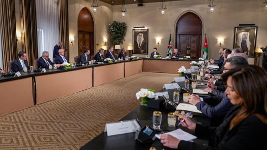 الملك يلتقي أعضاء اللجنة المتخصصة لمتابعة تطوير الجهاز القضائي