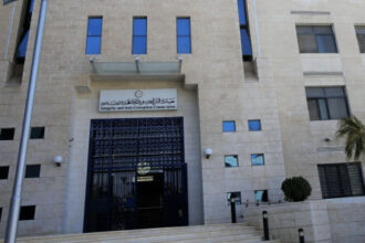 “النزاهة” تكشف عن استغلال مسؤولين سابقين في سلطة المياه لمواقعهم لتحقيق منافع غير مشروعة