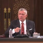 ‏جلالة الملك يؤكد أن ⁧‫#الأردن‬⁩ سيبقى آمنا وأن حماية سلامة الأردنيين أولوية، مشددا على الرفض المطلق لأن يكون الأردن ساحة حرب لأي صراع.