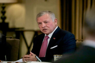 الملك ولاين يؤكدان ضرورة العمل المشترك لاستعادة التهدئة في الإقليم