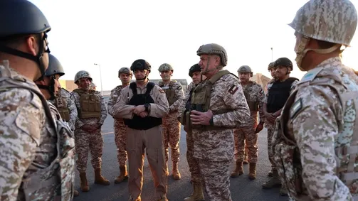 رئيس هيئة الأركان المشتركة: لن نسمح باختراق الأجواء الأردنية من أي طرف