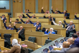 النواب يحيل مشروع قانون مُعدَّل للضمان الاجتماعي إلى لجنة العمل النيابية