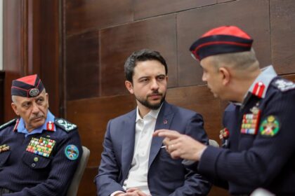 ولي العهد يثني على استجابة الدفاع المدني للحوادث الطارئة وإدارتها بجاهزية