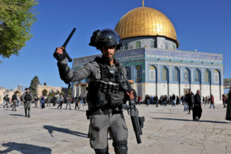 الاحتلال يمنع إقامة صلاة الجمعة الثالثة من رمضان في “الأقصى”​ 