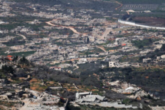 الجيش الإسرائيلي: استهداف أكثر من 500 هدف في لبنان​ 