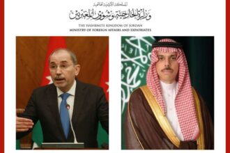 وزير الخارجية يؤكد لنظيره السعودي التضامن الكامل لمواجهة الاعتداءات الإيرانية على المملكتين